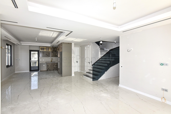 بالاقساط - شقق ضمن مجمع فاخر - في اوبا / الانيا 