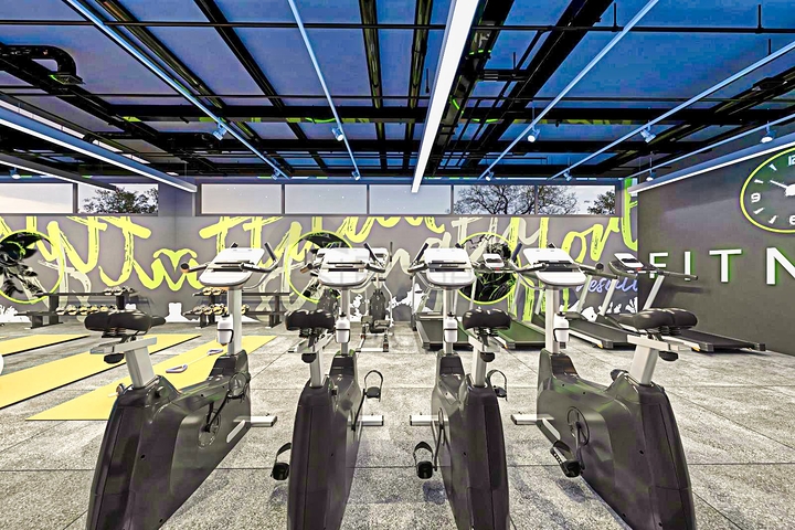 مشروع استثماري على مسافة قريبة من البحر