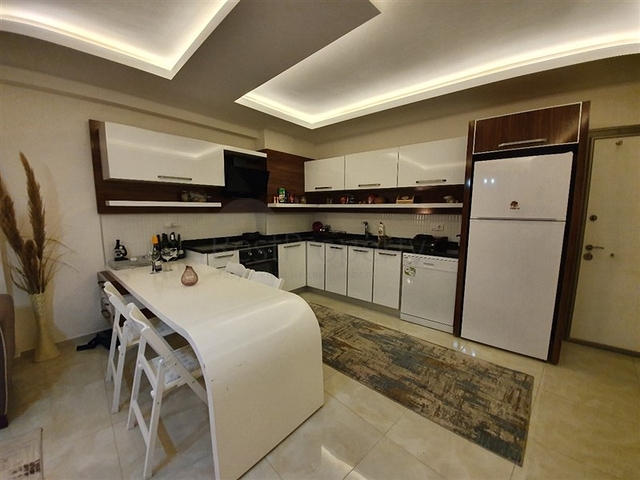 مجمع يضم كافة الخدمات - شقة غرفة وصالة -مؤثثة - في مهموتلار /الانيا 