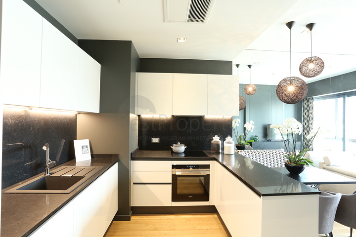 شقق ضمن مجمع فاخر في القسم الاسيوي من اسطنبول 