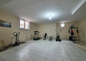 شقة غرفة وصالة - مفروشة - قريبة من الخدمات - في الانيا / مهموتلار 