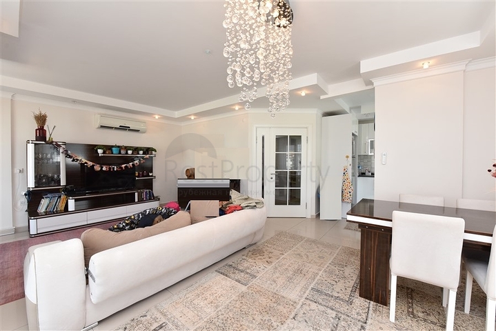 مجمع اول صف على البحر - دوبلكس 4 غرف وصالة -مفروشة -مجمع فاخر - في كاستل / الانيا 