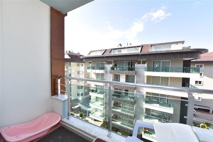 مجمع اول صف على البحر - دوبلكس 4 غرف وصالة -مفروشة -مجمع فاخر - في كاستل / الانيا 