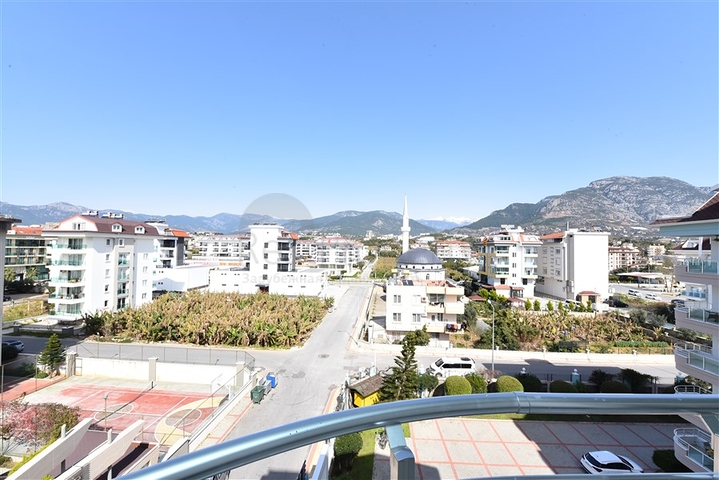 مجمع اول صف على البحر - دوبلكس 4 غرف وصالة -مفروشة -مجمع فاخر - في كاستل / الانيا 