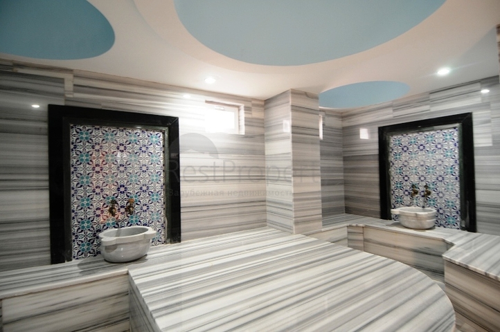 مجمع اول صف على البحر - دوبلكس 4 غرف وصالة -مفروشة -مجمع فاخر - في كاستل / الانيا 