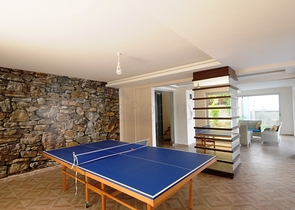 مجمع اول صف على البحر - دوبلكس 4 غرف وصالة -مفروشة -مجمع فاخر - في كاستل / الانيا 