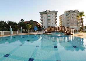 مجمع اول صف على البحر - دوبلكس 4 غرف وصالة -مفروشة -مجمع فاخر - في كاستل / الانيا 