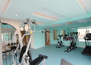 مجمع اول صف على البحر - دوبلكس 4 غرف وصالة -مفروشة -مجمع فاخر - في كاستل / الانيا 