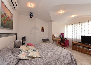 مجمع اول صف على البحر - دوبلكس 4 غرف وصالة -مفروشة -مجمع فاخر - في كاستل / الانيا 