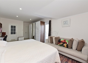 مجمع اول صف على البحر - دوبلكس 4 غرف وصالة -مفروشة -مجمع فاخر - في كاستل / الانيا 