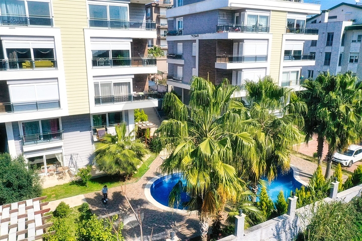 شقة 2 + 1 مع أثاث في جيورسو كونيالتي