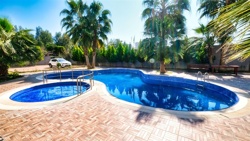 شقة 2 + 1 مع أثاث في جيورسو كونيالتي