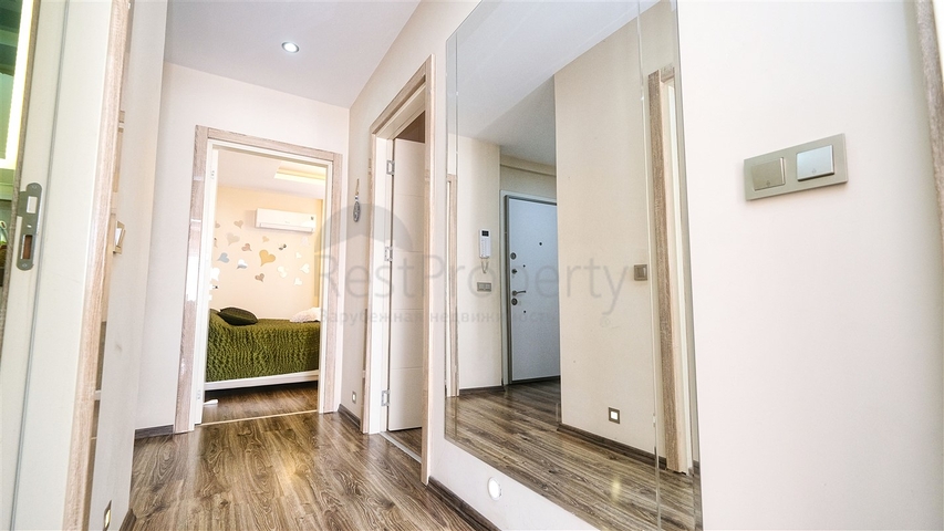 شقة 2 + 1 مع أثاث في جيورسو كونيالتي