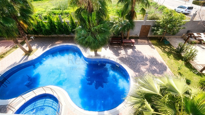 شقة 2 + 1 مع أثاث في جيورسو كونيالتي