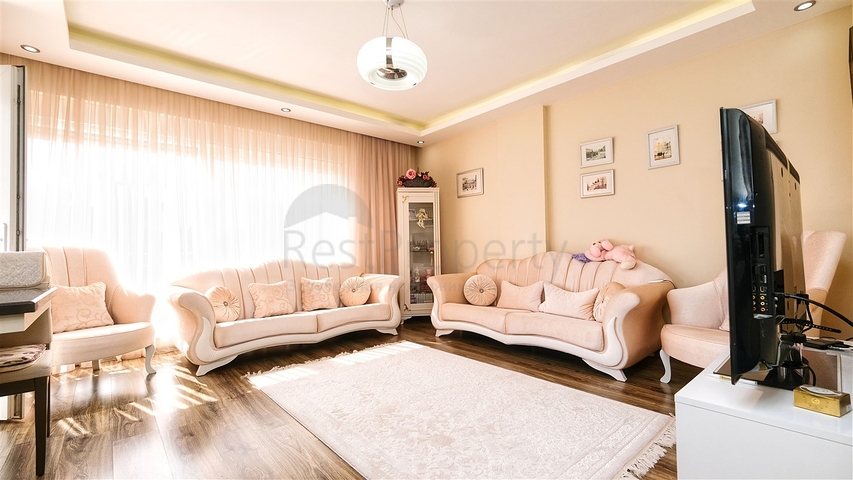 شقة 2 + 1 مع أثاث في جيورسو كونيالتي