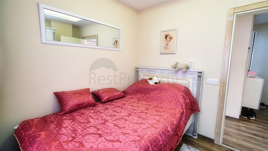 شقة 2 + 1 مع أثاث في جيورسو كونيالتي