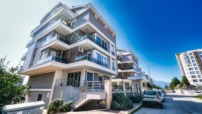 شقة 2 + 1 مع أثاث في جيورسو كونيالتي