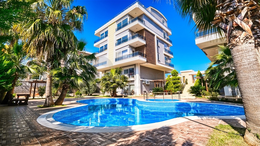 شقة 2 + 1 مع أثاث في جيورسو كونيالتي