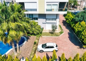 شقة 2 + 1 مع أثاث في جيورسو كونيالتي