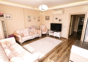 شقة 2 + 1 مع أثاث في جيورسو كونيالتي