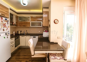 شقة 2 + 1 مع أثاث في جيورسو كونيالتي