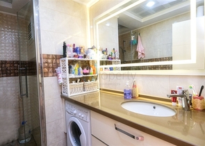 شقة 2 + 1 مع أثاث في جيورسو كونيالتي