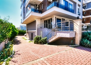 شقة 2 + 1 مع أثاث في جيورسو كونيالتي