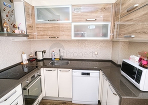 شقة 2 + 1 مع أثاث في جيورسو كونيالتي