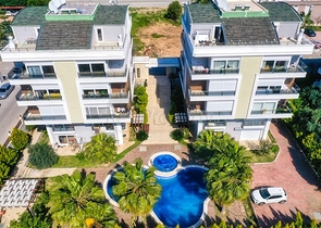 شقة 2 + 1 مع أثاث في جيورسو كونيالتي