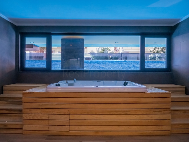 في مركز المدينة -شقة غرفة وصالة - مجمع سكني حديث - الانيا 