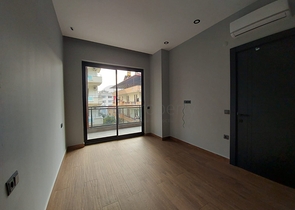 في مركز المدينة -شقة غرفة وصالة - مجمع سكني حديث - الانيا 