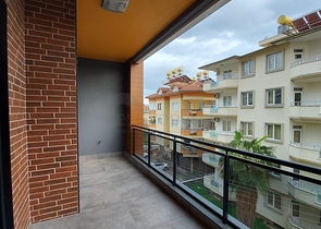 في مركز المدينة -شقة غرفة وصالة - مجمع سكني حديث - الانيا 