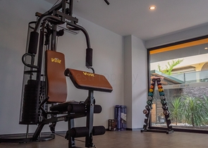 في مركز المدينة -شقة غرفة وصالة - مجمع سكني حديث - الانيا 