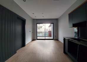 في مركز المدينة -شقة غرفة وصالة - مجمع سكني حديث - الانيا 