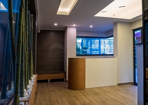 في مركز المدينة -شقة غرفة وصالة - مجمع سكني حديث - الانيا 