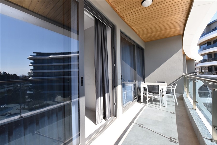 على البحر مباشرة - نظام فندقي - شقة 1+1 - في كارجي جاك / الانيا 