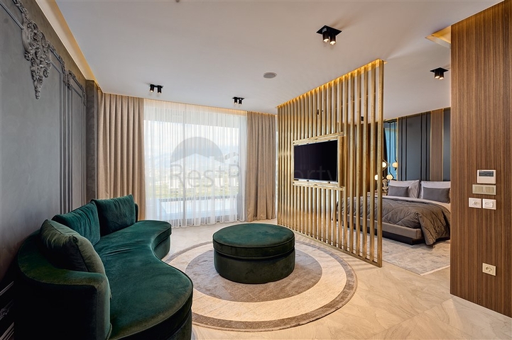 مجمع فلل فاخرة -تصميم عصري حديث -4 غرف وصالة -اطلالة بحر - في كارجي جاك /الانيا 