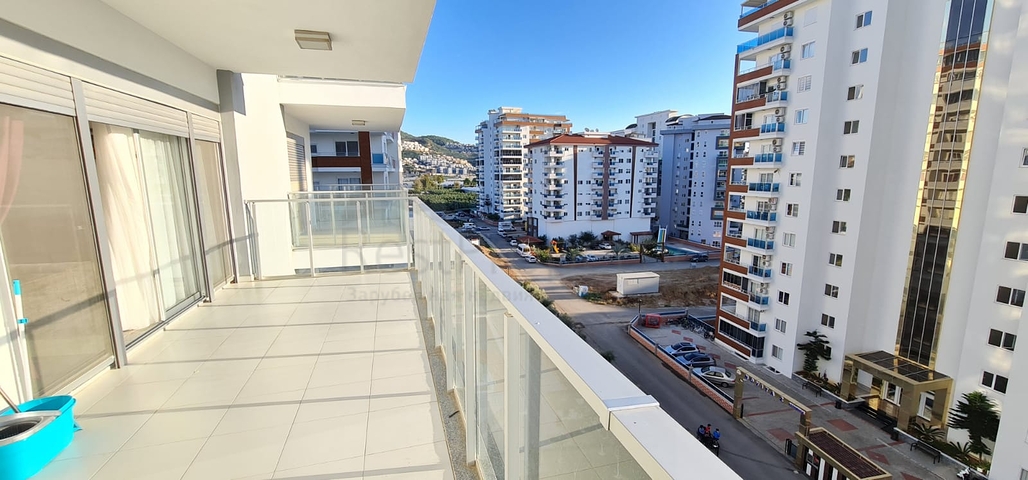 شقة غرفة وصالة - مفروشة -ضمن مجمع سكني حديث - في مهموتلار / الانيا 