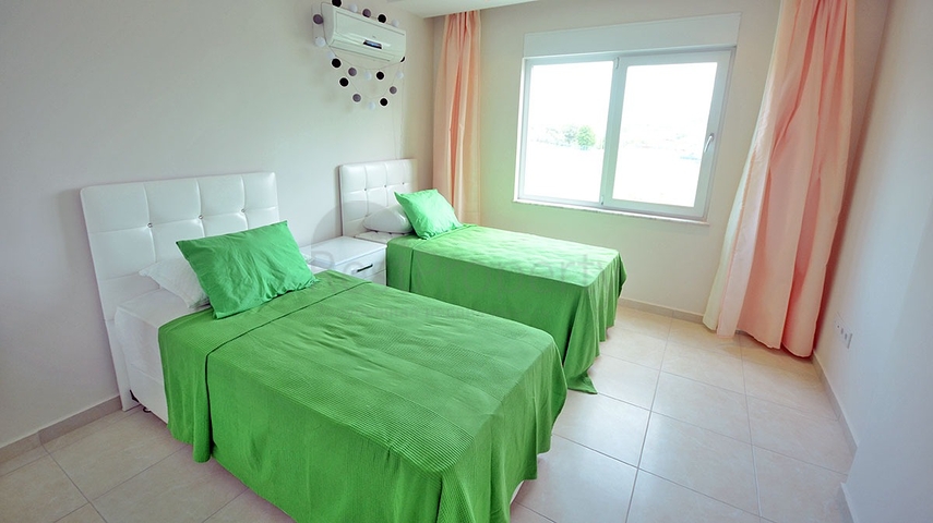 ضمن مجمع 5 نجوم - شقة 2 غرفة وصالة - في افسلار / الانيا 