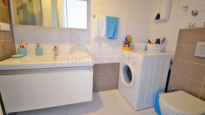 ضمن مجمع 5 نجوم - شقة 2 غرفة وصالة - في افسلار / الانيا 