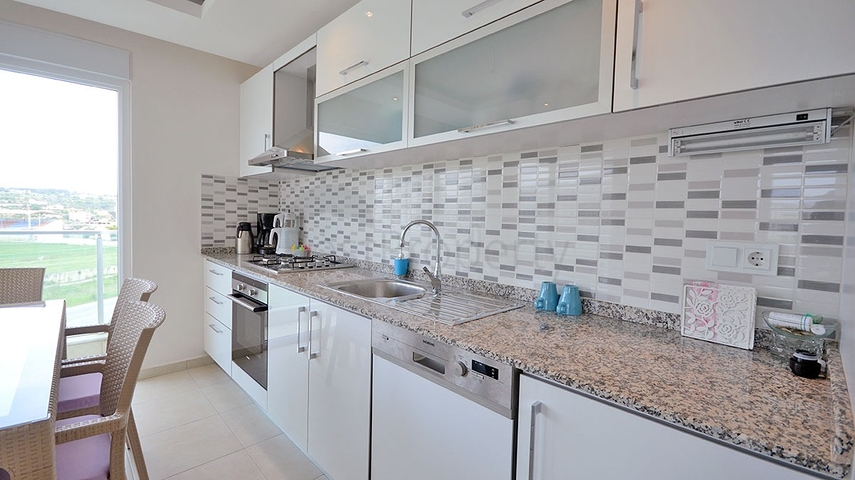 ضمن مجمع 5 نجوم - شقة 2 غرفة وصالة - في افسلار / الانيا 