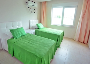 ضمن مجمع 5 نجوم - شقة 2 غرفة وصالة - في افسلار / الانيا 