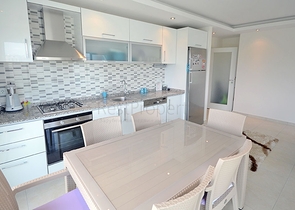 ضمن مجمع 5 نجوم - شقة 2 غرفة وصالة - في افسلار / الانيا 