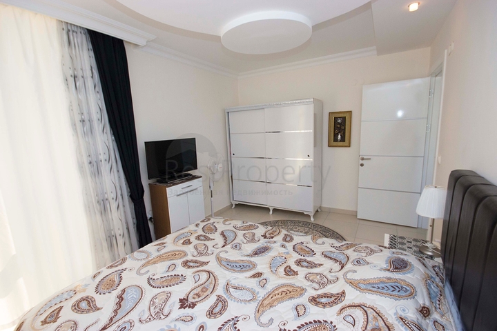 اطلالة على المسبح -شقة 2 غرفة وصالة -ضمن مجمع حديث - في افسلار / الانيا 