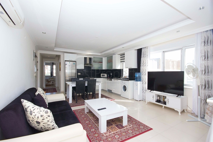 اطلالة على المسبح -شقة 2 غرفة وصالة -ضمن مجمع حديث - في افسلار / الانيا 