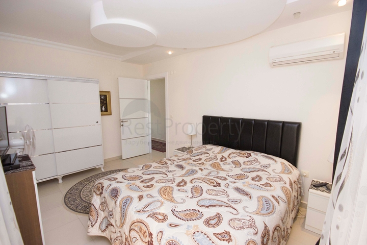 اطلالة على المسبح -شقة 2 غرفة وصالة -ضمن مجمع حديث - في افسلار / الانيا 