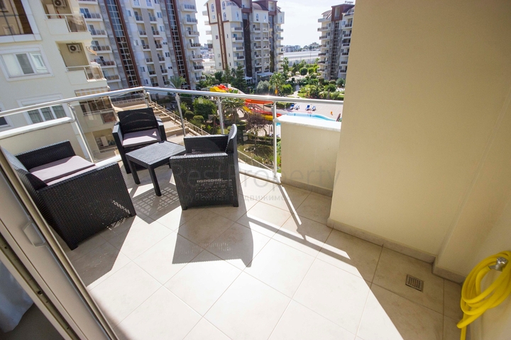 اطلالة على المسبح -شقة 2 غرفة وصالة -ضمن مجمع حديث - في افسلار / الانيا 