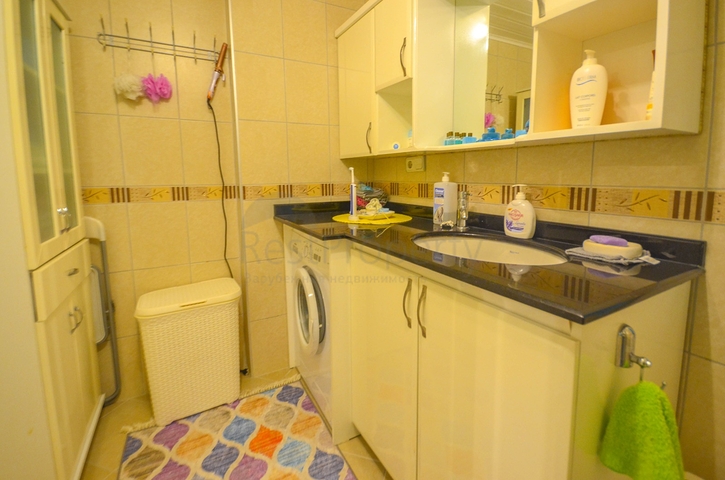 على شارع بارباروس الحيوي - شقة 2 غرفة وصالة - مفروشة - في مهموتلار / الانيا 