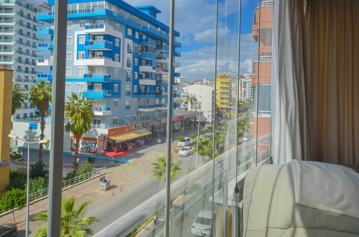 على شارع بارباروس الحيوي - شقة 2 غرفة وصالة - مفروشة - في مهموتلار / الانيا 