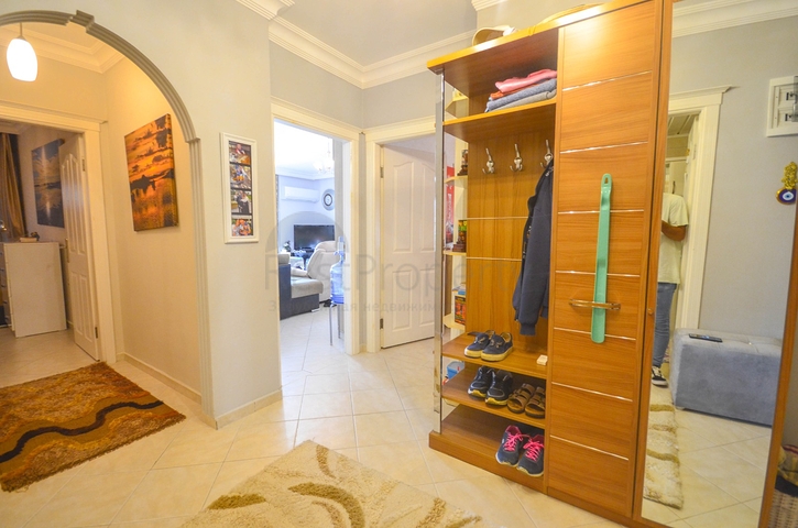 على شارع بارباروس الحيوي - شقة 2 غرفة وصالة - مفروشة - في مهموتلار / الانيا 